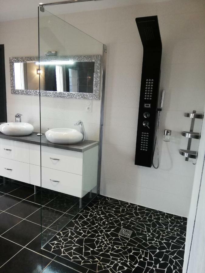 Chambres D'Hotes Luxe Et Serenite Theize Exteriér fotografie